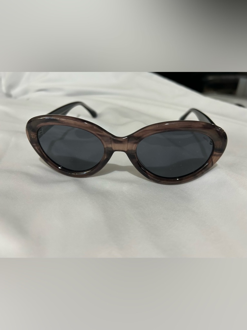 INVU Women’s Oval Sunglasses - Smoke Brown Frame, Dark Lenses